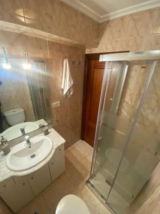 Completo Piso En Santander A 5 Minutos Del Centro Apartman Kültér fotó