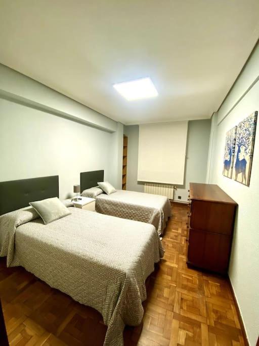 Completo Piso En Santander A 5 Minutos Del Centro Apartman Kültér fotó