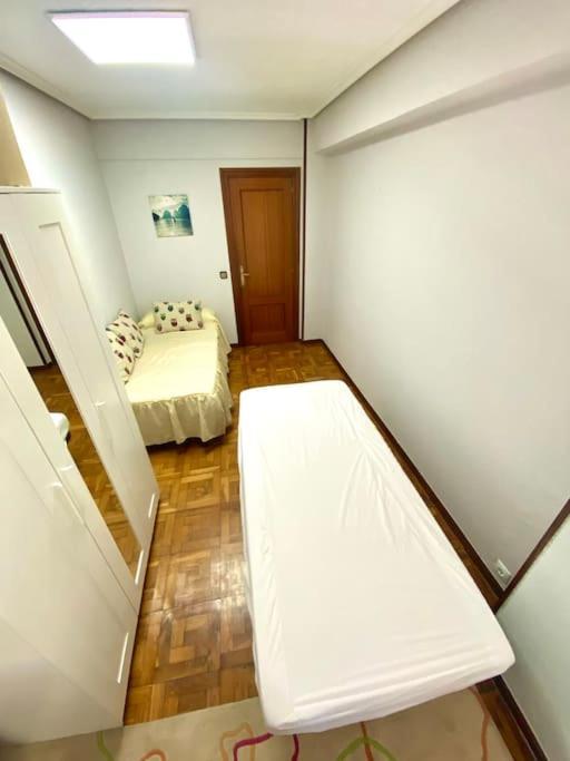 Completo Piso En Santander A 5 Minutos Del Centro Apartman Kültér fotó
